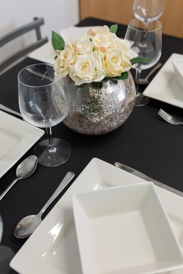 Comfortable Liverpool Townhouse - Free Parking ภายนอก รูปภาพ
